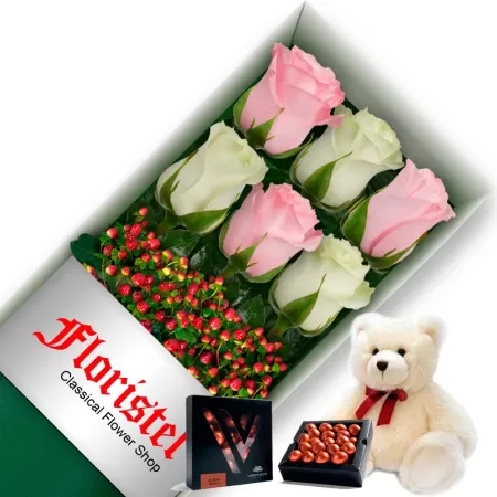 CAJA DE 6 ROSAS MIX BLANCAS Y ROSADAS MAS CHOCOLATE GRAGEA VARSOVIENNE Y PELUCHE