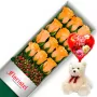 CAJA CON 12 ROSAS DAMASCO MÁS GLOBO DÍA DE LA MADRE Y PELUCHE