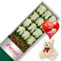 CAJA CON 12 ROSAS BLANCAS MÁS GLOBO DÍA DE LA MADRE Y PELUCHE